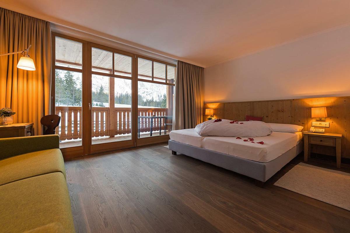 Alpin Natur Hotel Brueckele Prags Exteriör bild